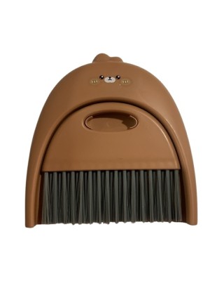 VASSOURA C/ PA URSINHO PARDO 16X17CM UN. TOP RIO