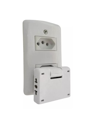 Pino Adaptador Benjamin T Articulado 3 Saídas 10A – compacto, seguro e prático. Ideal para conectar até 3 aparelhos ao mesmo tempo em casa, escritório