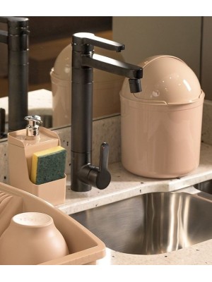 Lixeira Pia 4 Litros Cappuccino UZ com Tampa Basculante Plástica Compacta para Cozinha e Banheiro