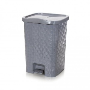LIXEIRA RATAN C/ PEDAL 14LTS 25X24,5X36CM UN.